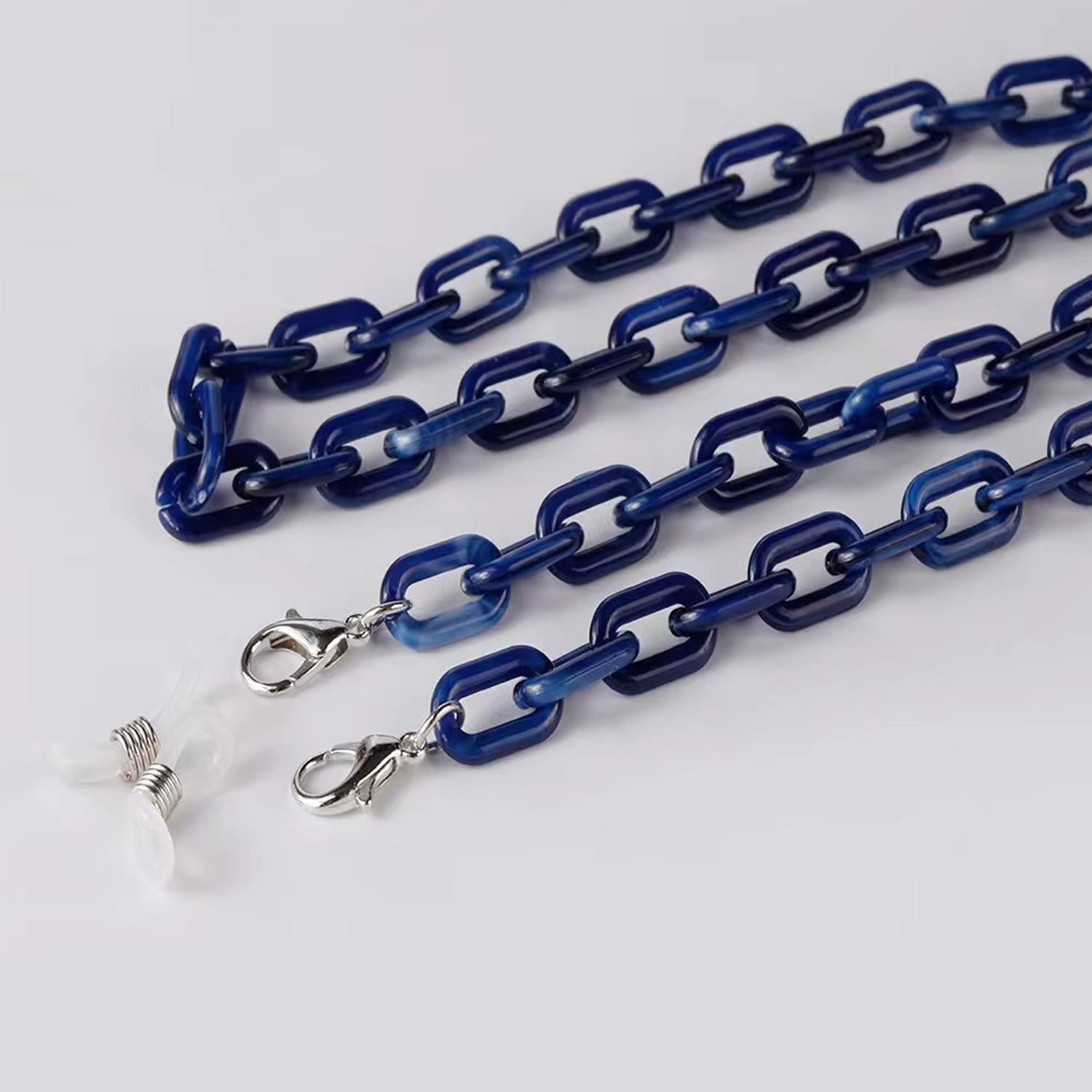 sapphire blue resin galsses necklace